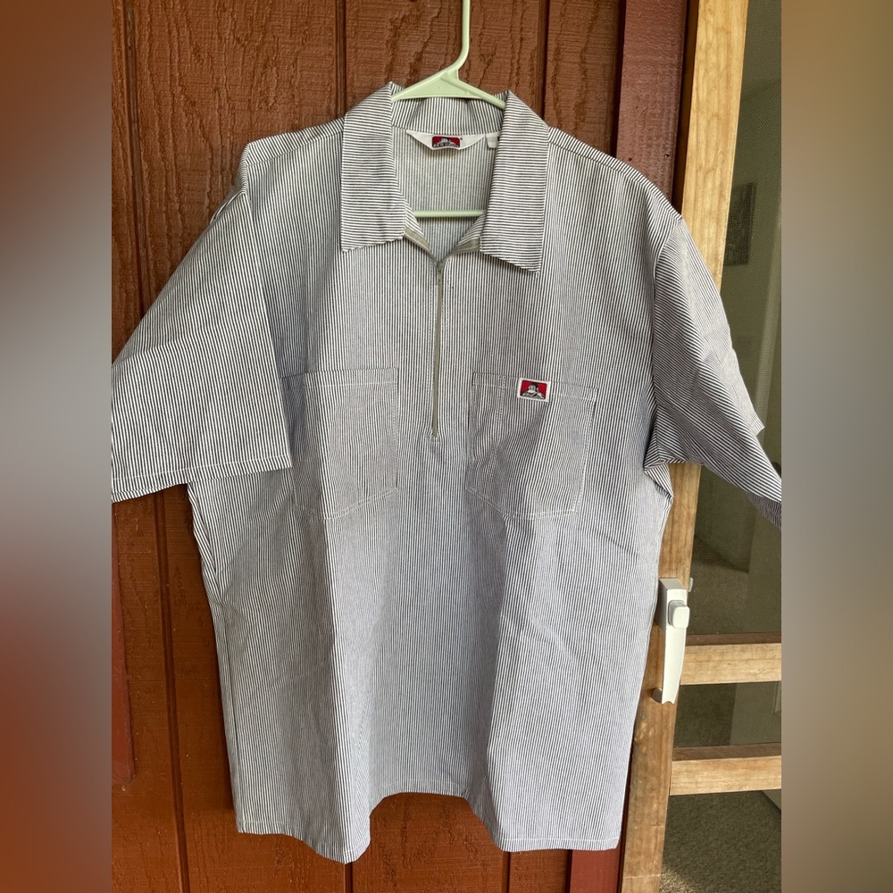 Men's Striped white and dark grey Ben Davis half zip